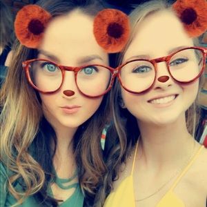 Meet your Posher, Courtney